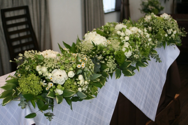 三重県伊勢市の花屋「マニエラ花店」三重県・伊勢市・伊勢志摩・鳥羽・松阪など、ウェディングブーケ・ウェディング装飾・結婚式・披露宴・高砂装花・テーブル装花