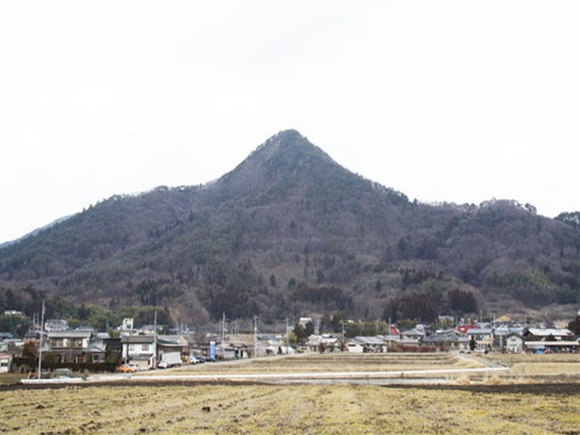 戸神山