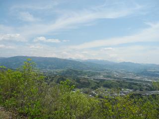 手前雨乞山 奥皇海山_x