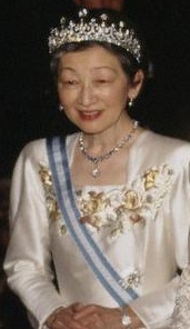 tiara01-m3.jpg