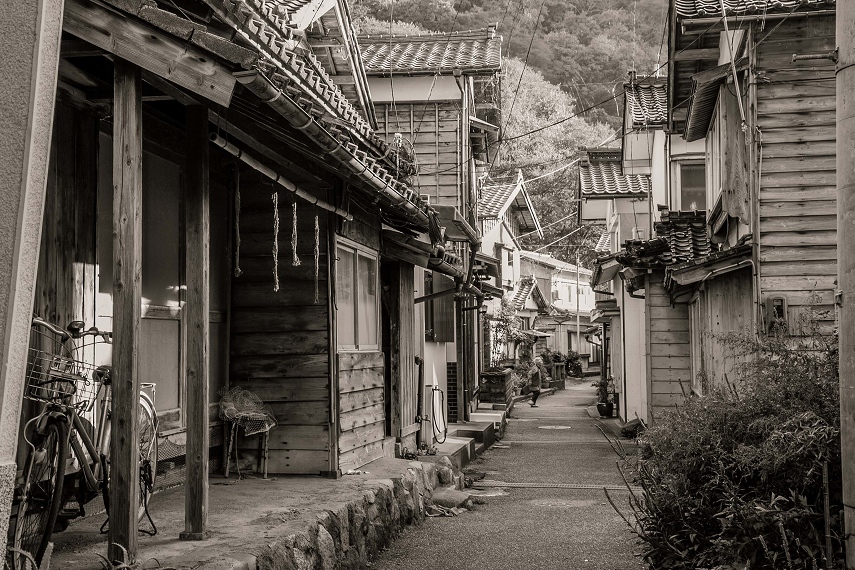 寝屋の路地