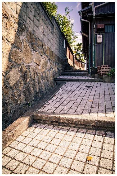持光寺から千光寺新道の途中の坂