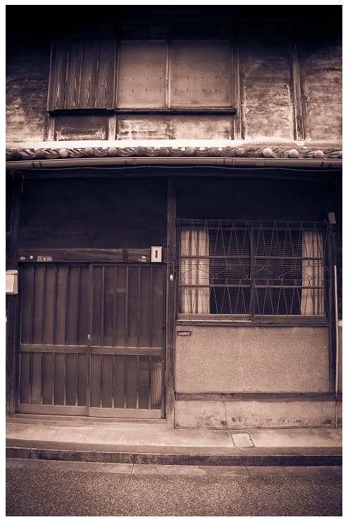 橿原市今井町の窓 ②