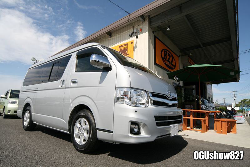 200系ハイエース SーGLワイドボディ GLADコンプリートカー 完成!