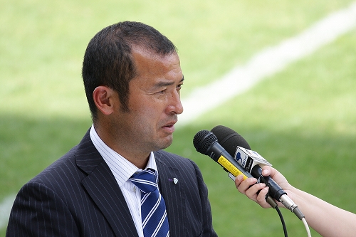 監督