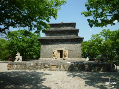 芬皇寺 石塔正面