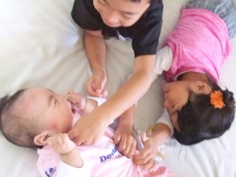 お嬢は「こちょこちょ」を「ちょこちょこ」って言うのよw