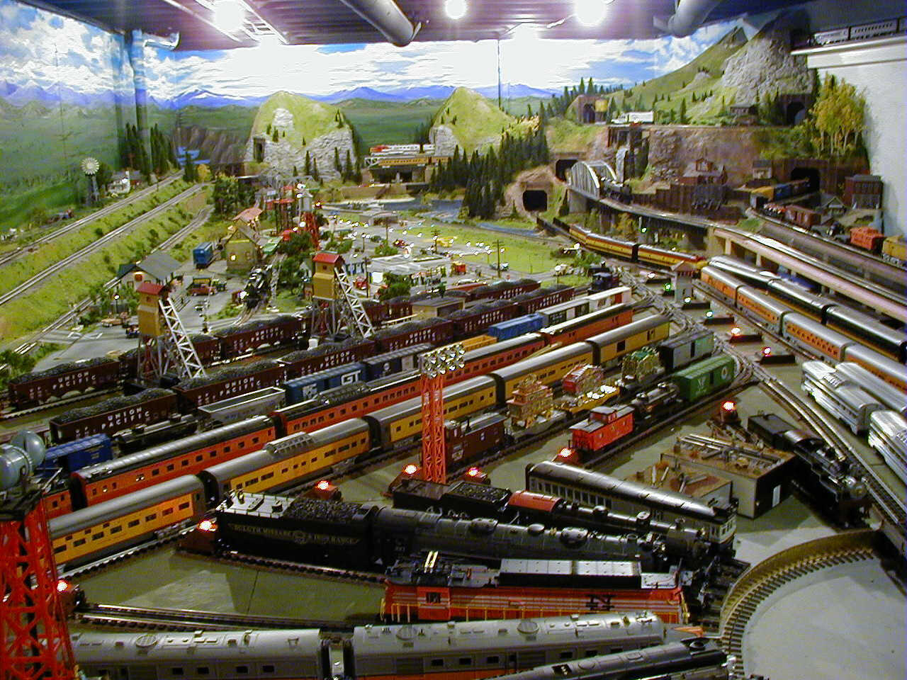 huge model train set