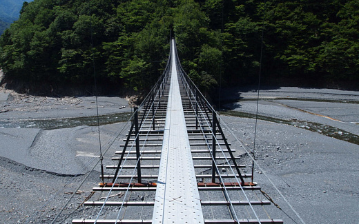 畑薙大吊橋