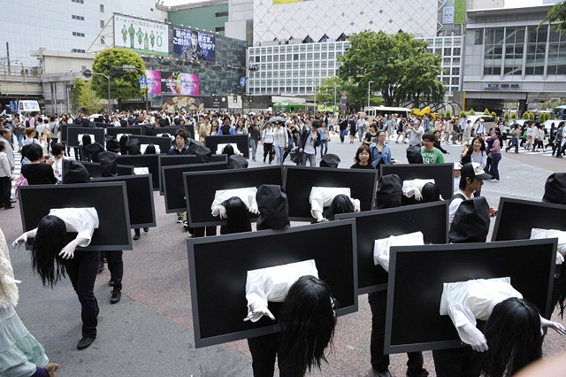 《貞子3D プロモーション活動 渋谷を50人でジャック