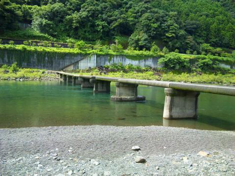 長生の沈下橋