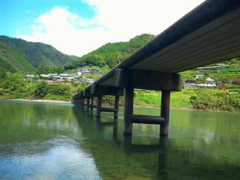 岩間の沈下橋 (7)