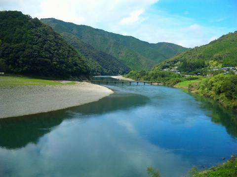 岩間の沈下橋