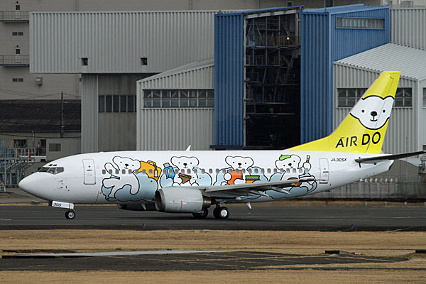AIR DO B737-500 JA305K