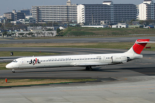 JAL MD-90 ja8029