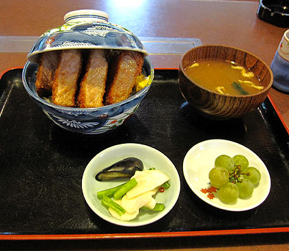 カツ丼01