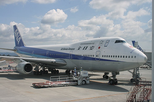 747KOJ-037.jpg