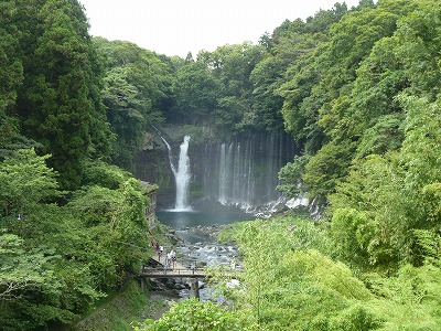 8_16静岡県　白糸の滝