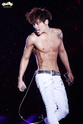 S=tumblr_m95560FweB1r32s32o3_1280.jpg