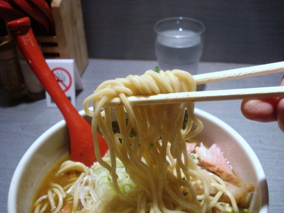 03麺拡大