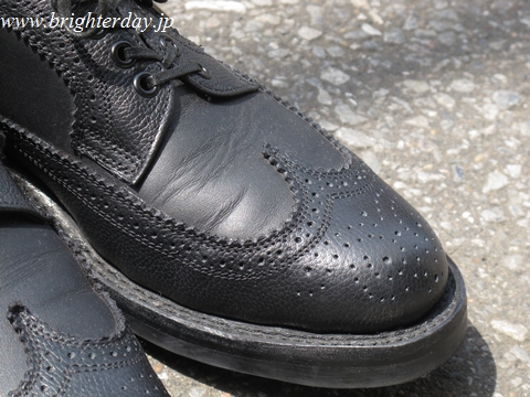 mythograhywingtip02.jpg