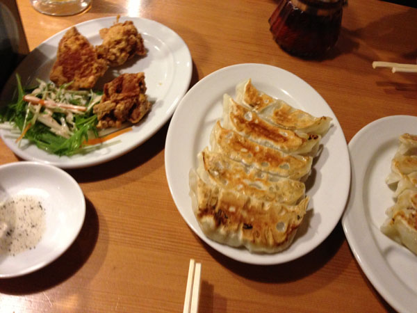 台北の餃子と唐揚げ