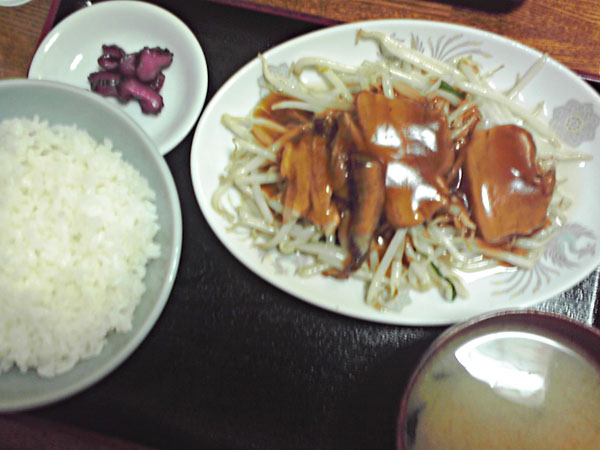 坂本屋のむし豚もやし炒め定食