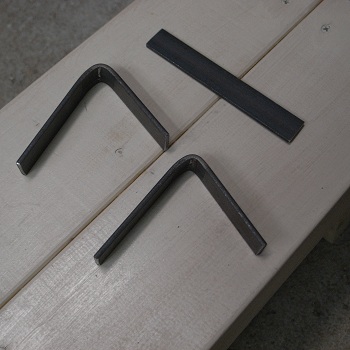 a83
