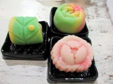 茶遊サロンロゴ市原さん菓子木型で豆花さん和三盆体験