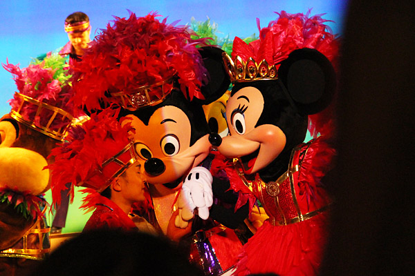 LOVE*Mickey* - ラブラブすぎてツライ…！！ミニオのミッキーと