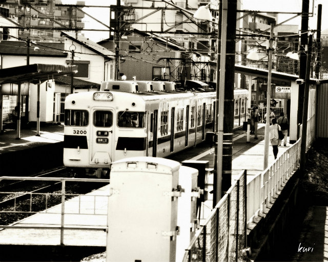 電車 monokuro