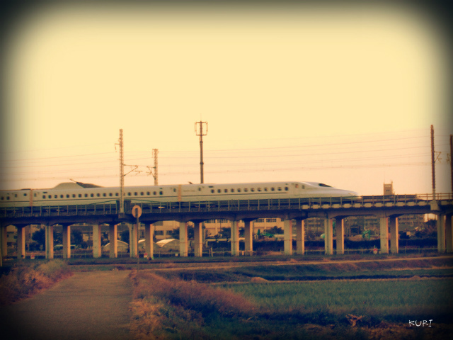 shinkansen_20121128211300.jpg