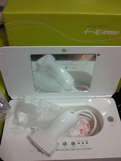 イーモ(emo)本体画像