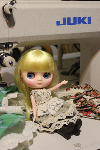 作業現場からミシン