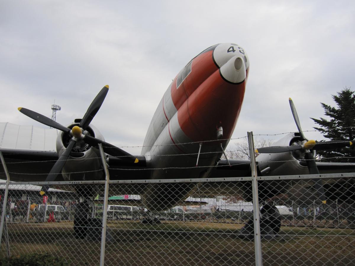 C-46A輸送機　前方から撮影
