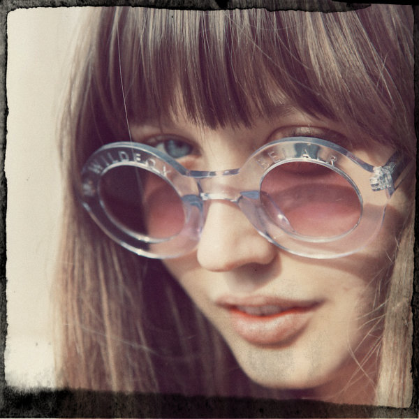 WILDFOX SUN stare at the sun