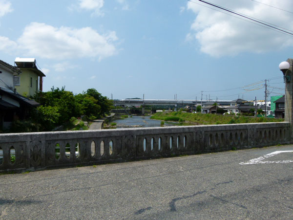 12061901.jpg