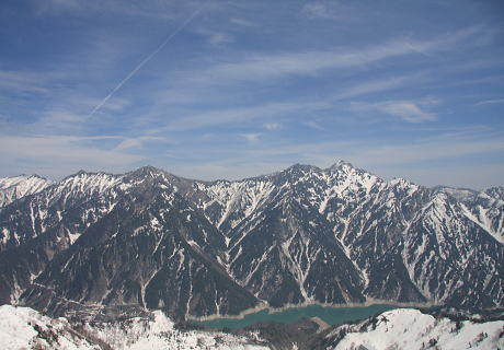 後立山連峰と黒部湖