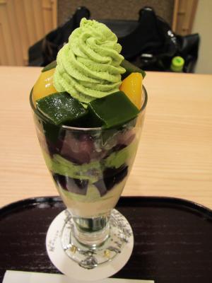 都路里パフェ