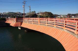 浦賀道（鎌倉）：小坪・富士見橋を下流側より見る