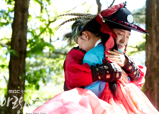 arang4to_photo121018120134imbcdrama0.jpg