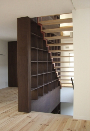 階段書庫1