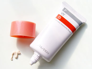 フルメークウォッシャブルベース「FWB」