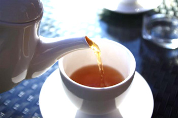生姜紅茶に甘みをつけるとポカポカ効果がアップ