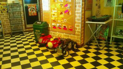 大阪府堺市中区平井239-9 平井ビル1F TEL. 072-278-7773