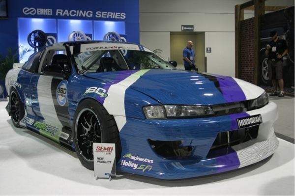SEMA SHOW ENKEIブース デモカー