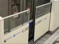 福岡市営地下鉄の転落防止柵