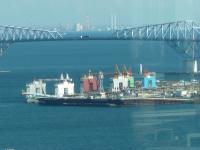 ゲートブリッジと謎建物