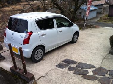 輪留めが必須の様です