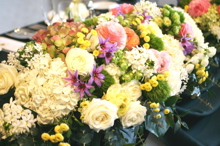 三重県伊勢市の花屋「マニエラ花店」三重県・伊勢市・伊勢志摩・鳥羽・松阪など、ウェディングブーケ・ウェディング装飾・結婚式・披露宴・高砂装花・テーブル装花